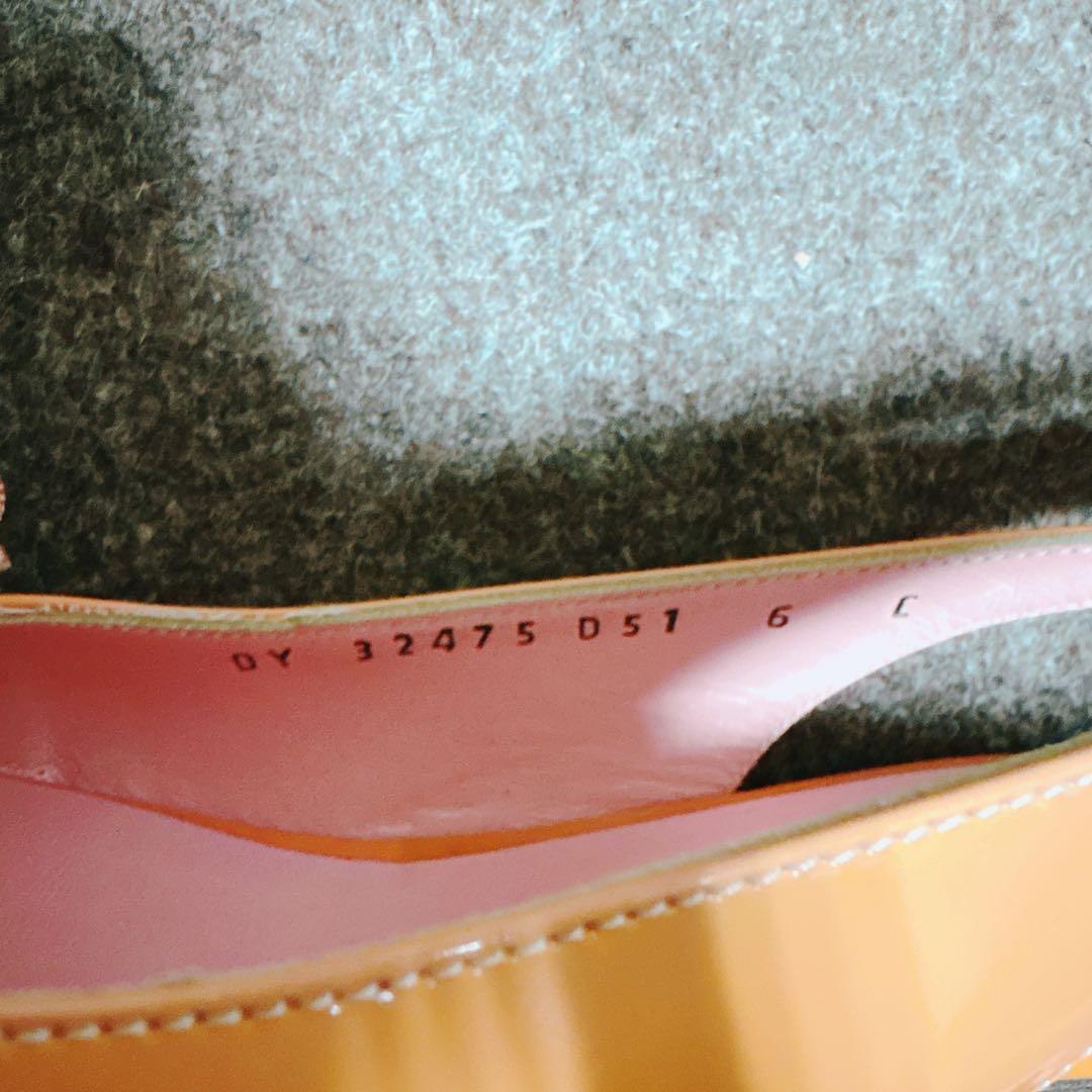 【箱・保存袋付】フェラガモ ヴァラ エナメル サンダル オレンジ ピンク 6C