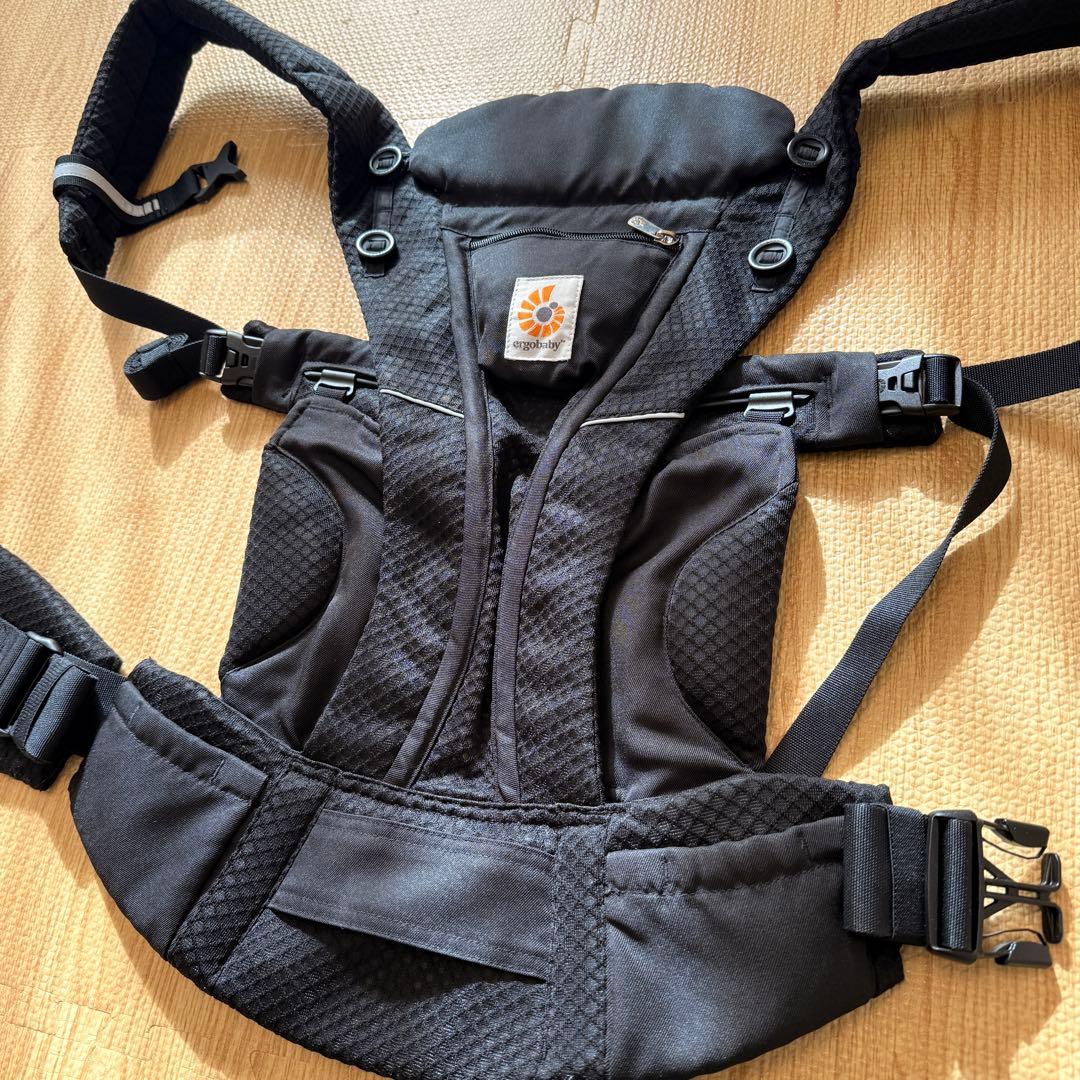 【美品】エルゴベビーOMNI Breeze (オムニブリーズ)