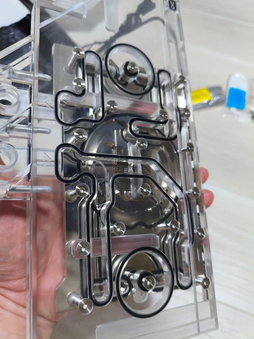 Alphacool　RADEON RX6800 向けGPU用水冷ブロック