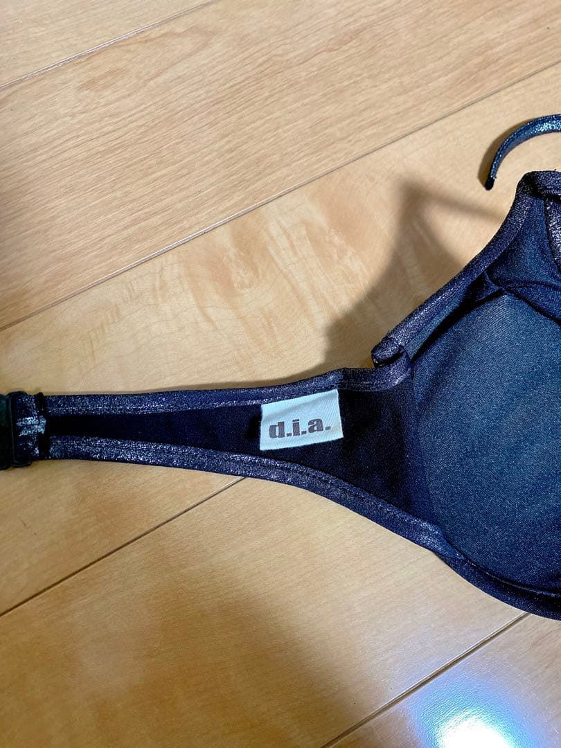 d.i.a. ダイヤ 見せブラ 盛りブラ ブラック シルバー