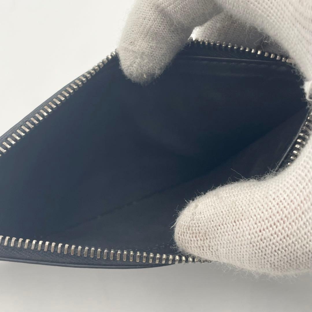 BOTTEGA VENETA ブラックレザーケース