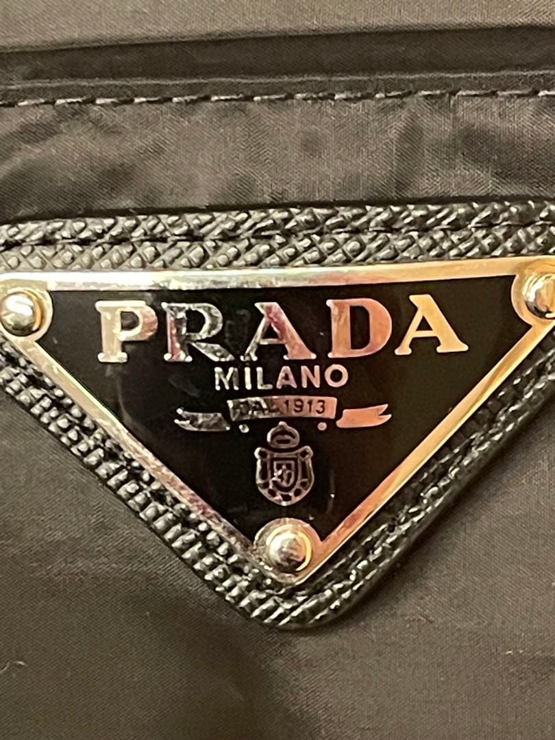 『超美品』大きなサイズPRADAプラダナイロンジャケット黒５４サイズ