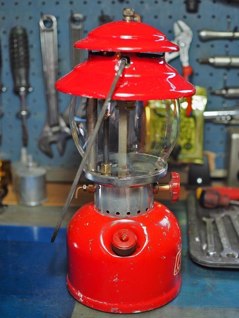 燃焼絶好調1968年2月製 コールマン 200A ランタン (パテペン)t14