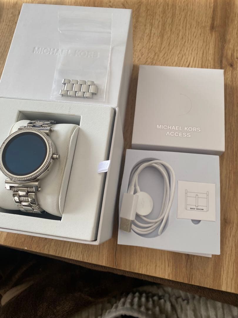 MICHAEL KORS ACCESS スマートウォッチ