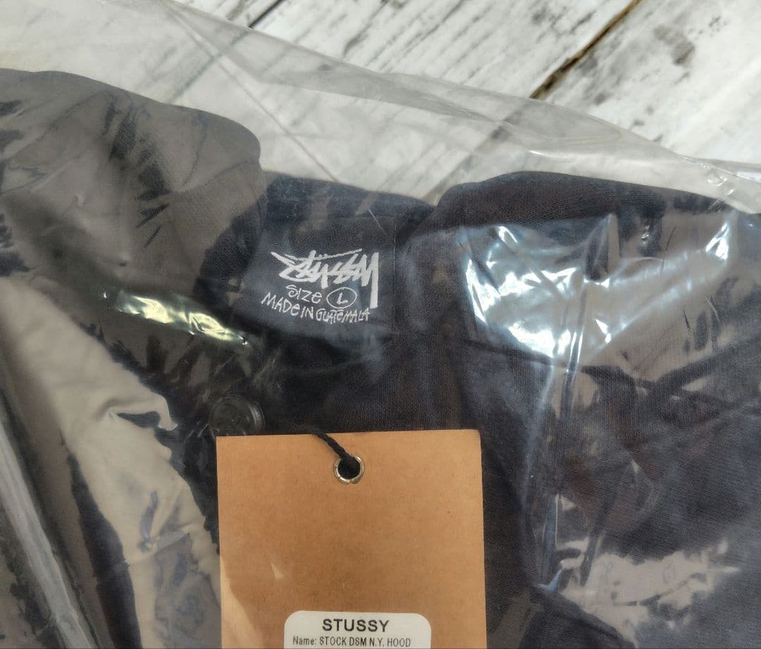 STUSSY D.S.M.NEW YORK ブラックパーカー Lサイズ