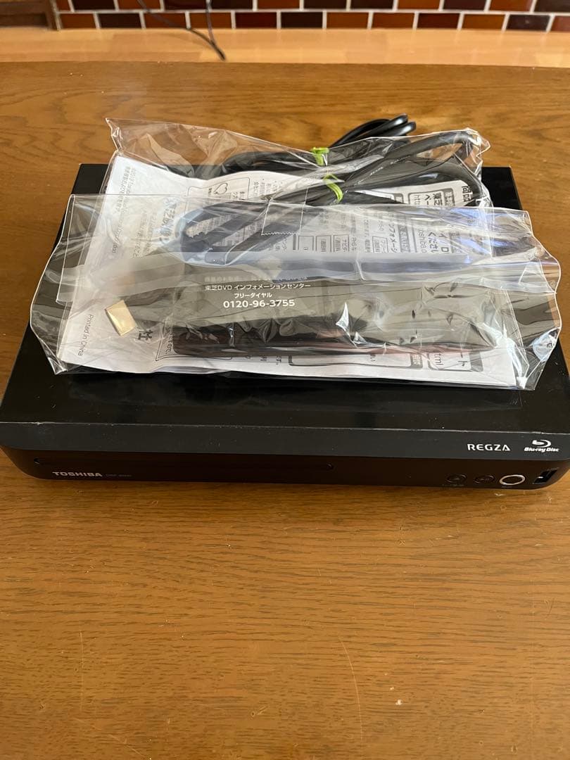 REGZA ブルーレイプレーヤーDBP-S500 HDMIケーブル付き　中古