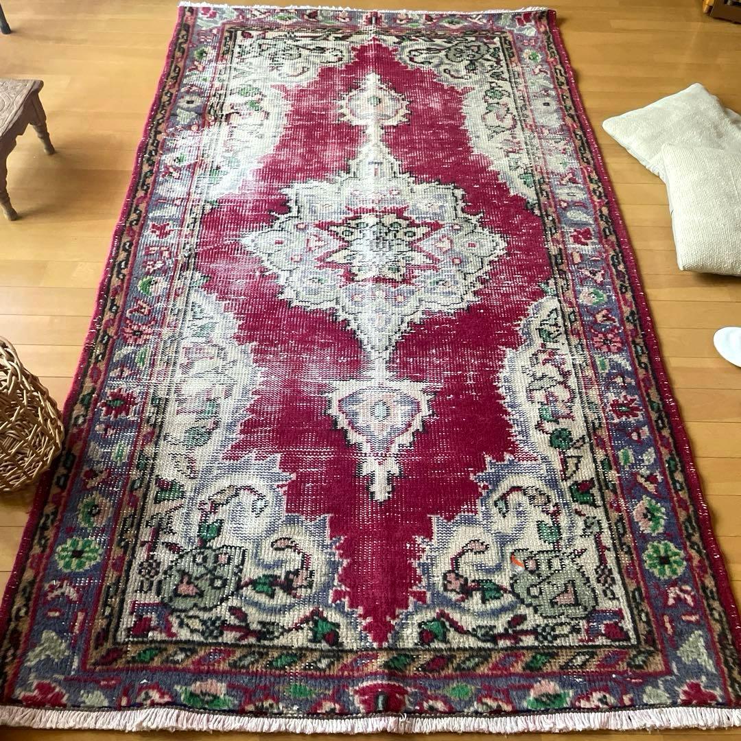 112×195 ワインカラー メダリオン　擦れシャビー　トルコヴィンテージラグ