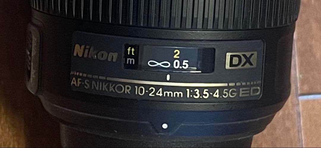 ニコン広角レンズ10-24mm f/3.5-4.5G ED
