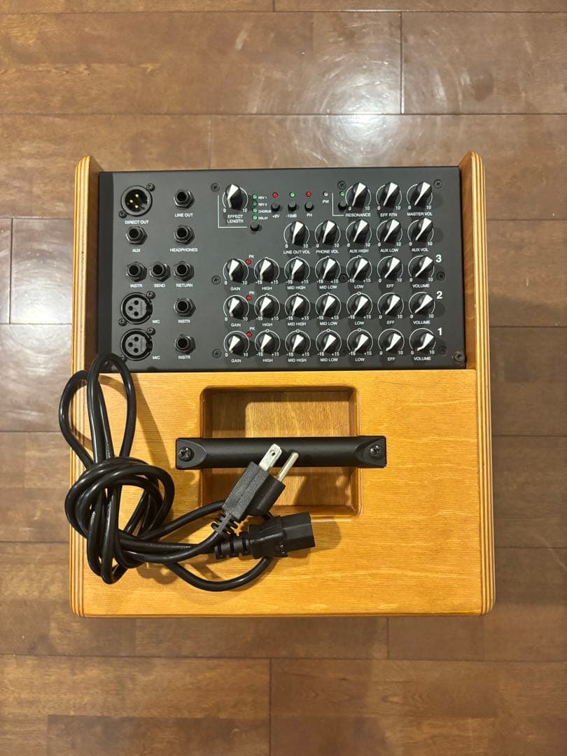 acus One for Strings 8 アコースティックギター用アンプ