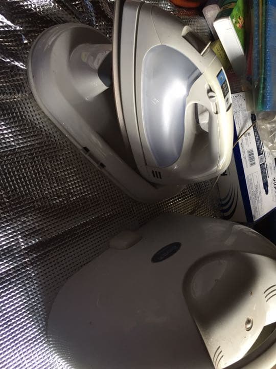 東芝  コードレスアイロン