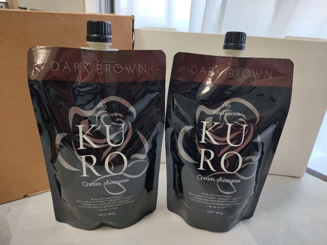新品未開封　KUROクリームシャンプー　ダークブラウン400g　ヘアカラー２個