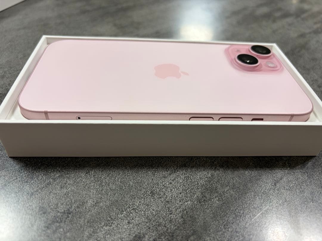 【バッテリー100%】Apple iPhone 15 本体 ピンク　256GB