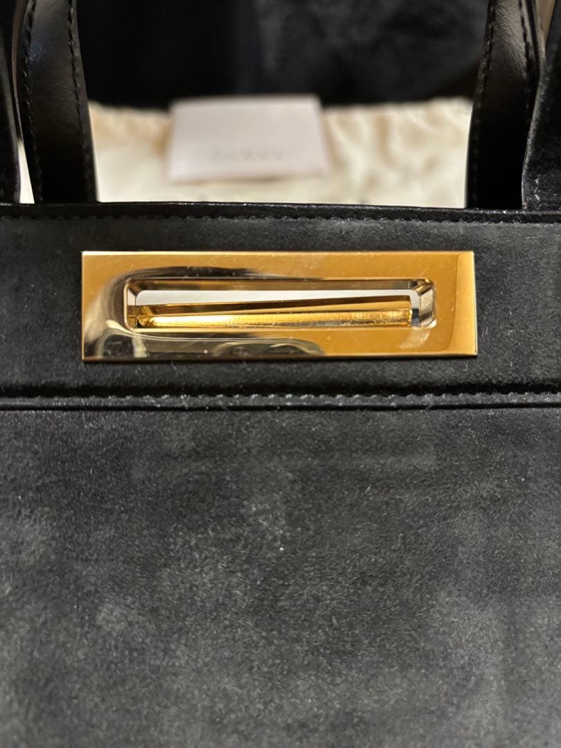 GUCCI ブラックスエードバッグ