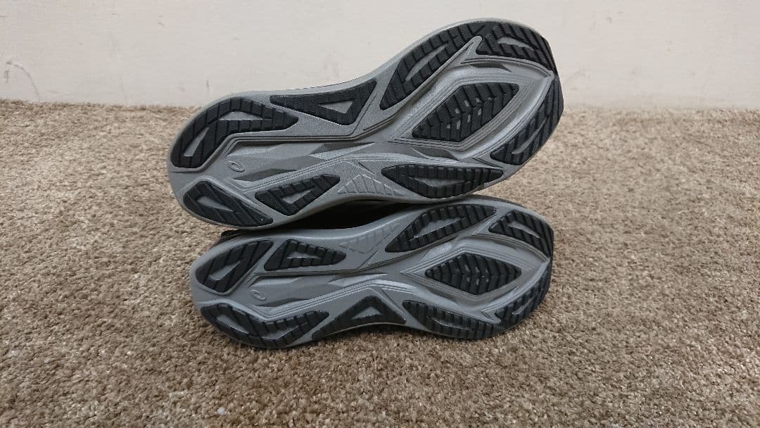 asics アシックス SUPERBLAST 2 ランニングシューズ 26cm