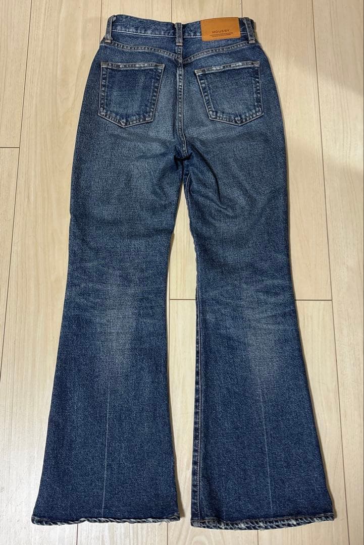 パンツ MOUSSY MVS D/BLU FLARE 24