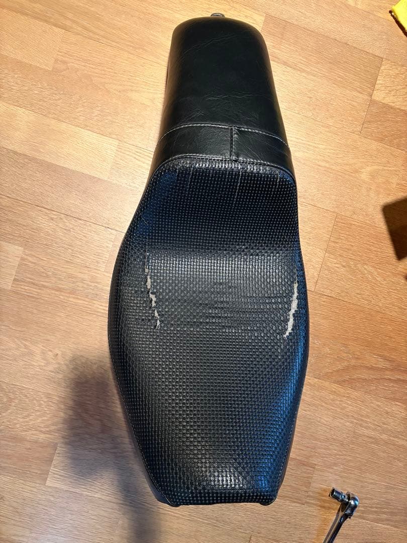 FXRシート　ガンファイター　本革　コルビン　FXR ショベル　エボ