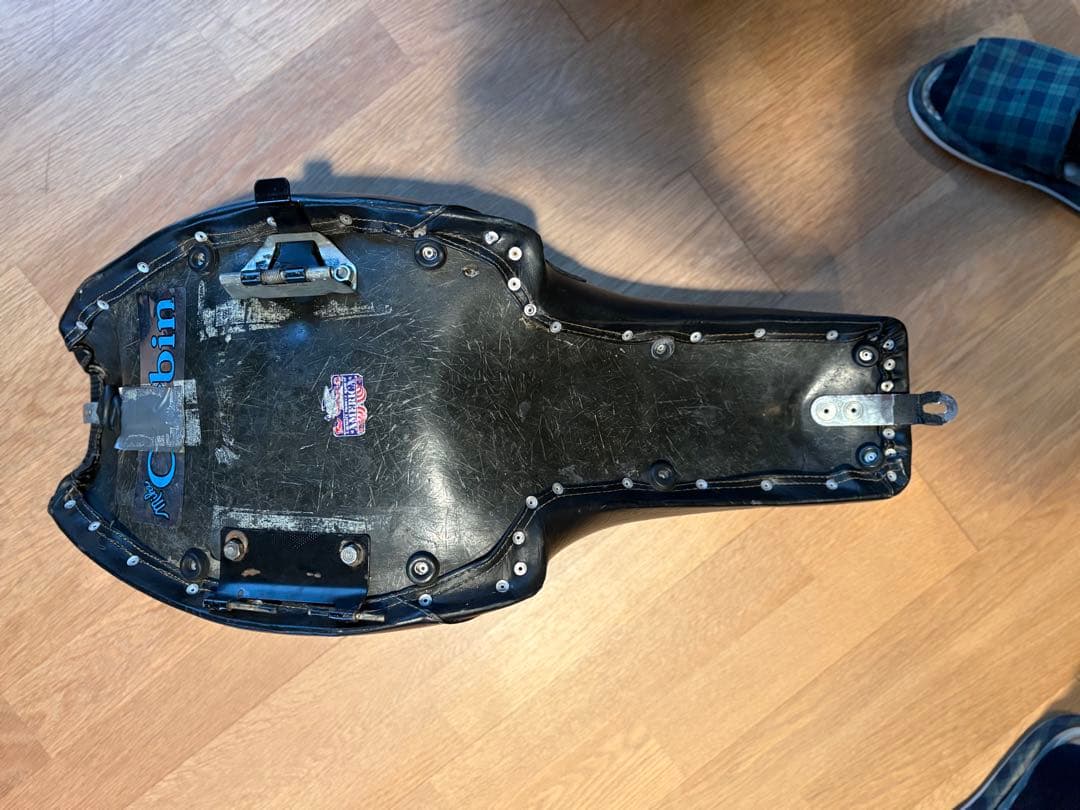 FXRシート　ガンファイター　本革　コルビン　FXR ショベル　エボ