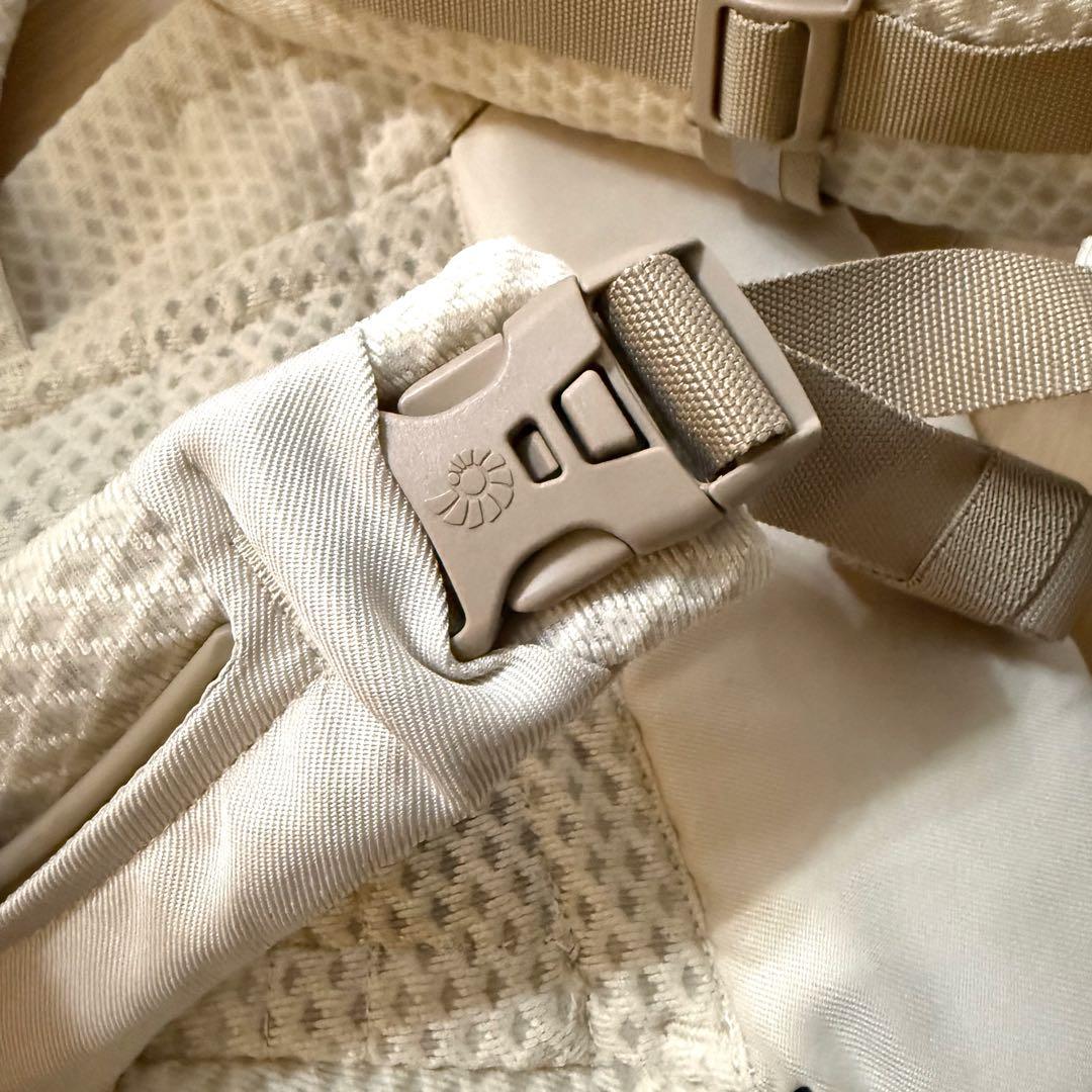 美品【エルゴベビー 】抱っこ紐　 オムニブリーズ　ナチュラルベージュ