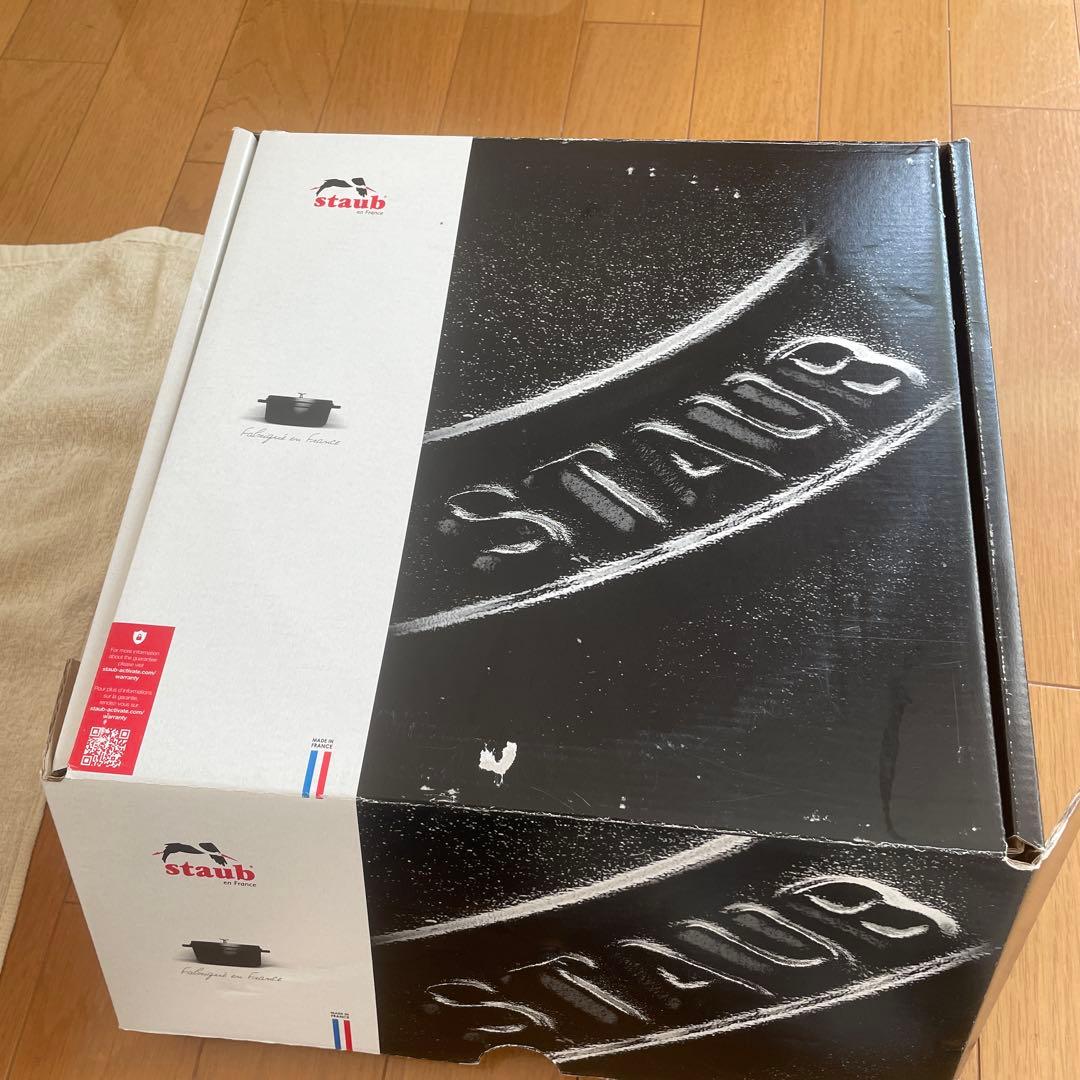 STAUB 鋳鉄鍋 26cm レッド 蓋付き