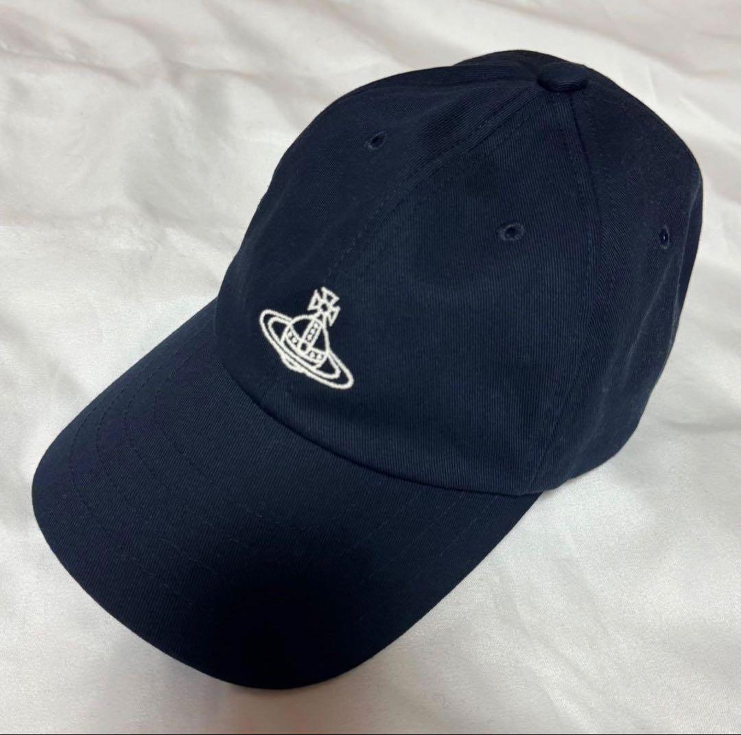 Vivienne Westwoodのネイビーのキャップ