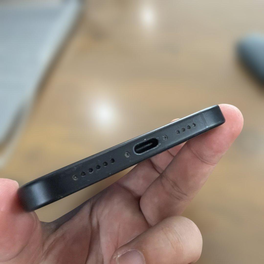 h*4様 Apple iPhone 16Plusブラック 本体　256GB SI