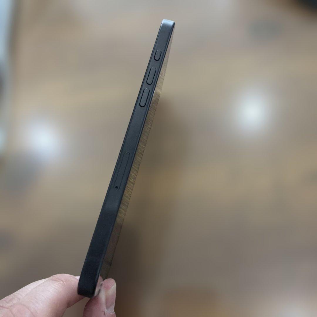 h*4様 Apple iPhone 16Plusブラック 本体　256GB SI