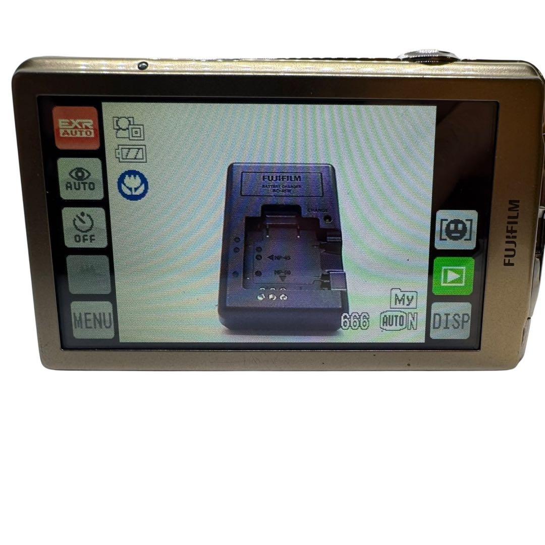 FUJIFILM FINEPIX Z800EXR 充電器付