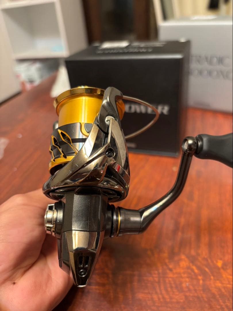 SHIMANO TWIN POWER 2500OS スピニングリール