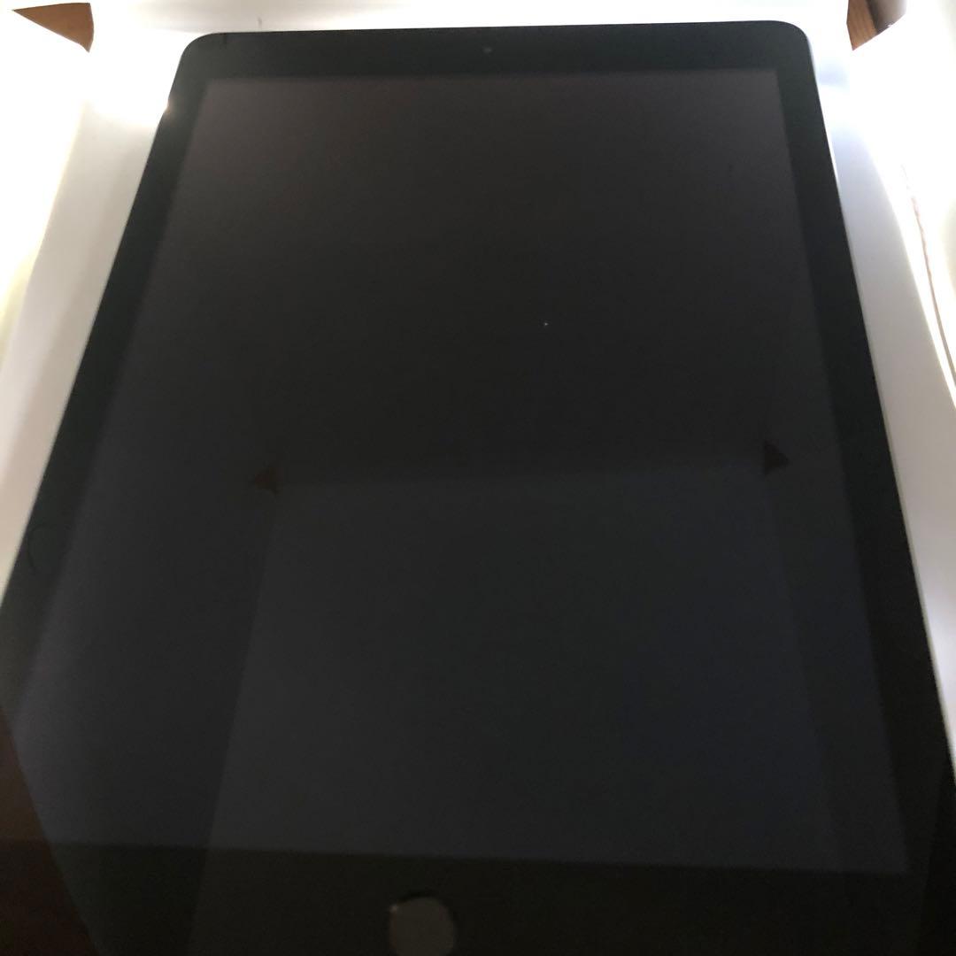 【完動品】iPad 第5世代 32GB SIMフリー【すぐ発送】