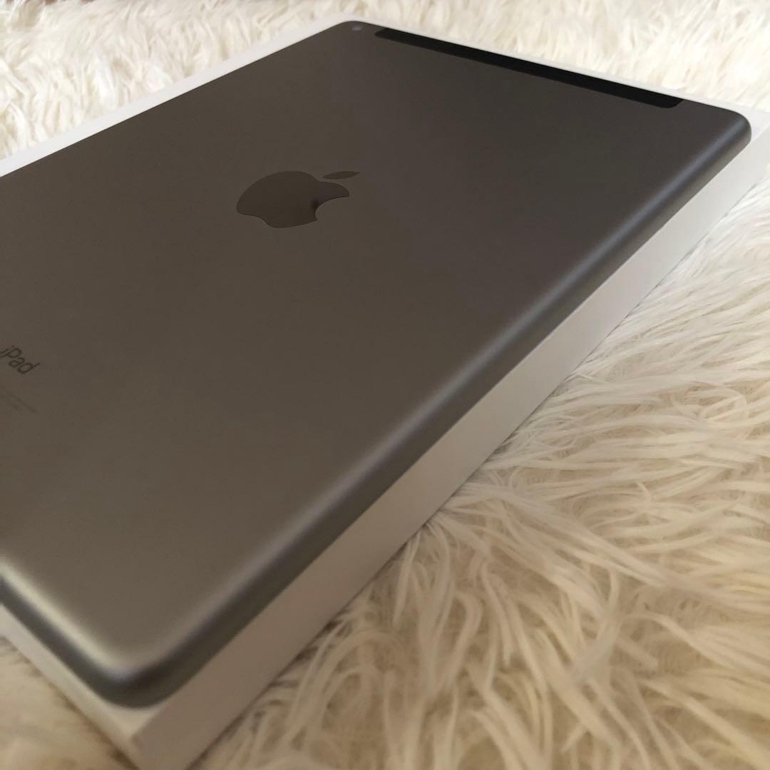 【完動品】iPad 第5世代 32GB SIMフリー【すぐ発送】