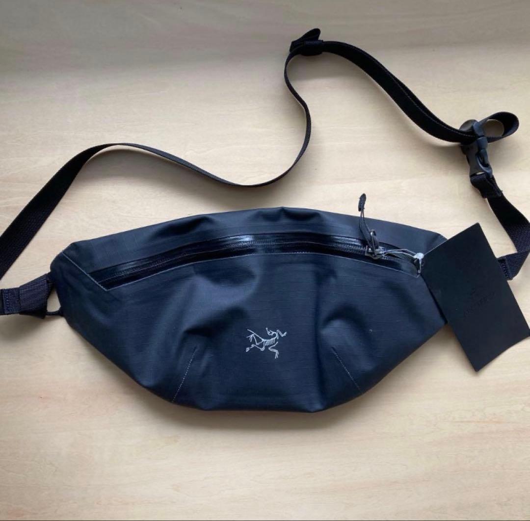 【新品／未使用品】アークテリクス Granville CROSSBODY BAG