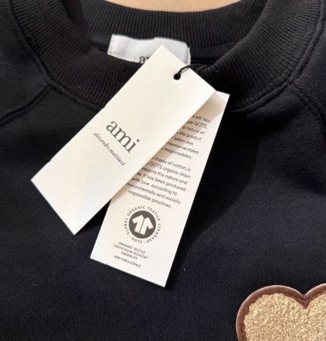 ✨新品✨ ami paris ブラック ハート刺繍 ラグランセーター