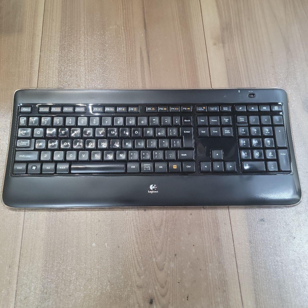 これは軽快ショートストロークでペチペチ入力！稀少単３充電池式logi K800