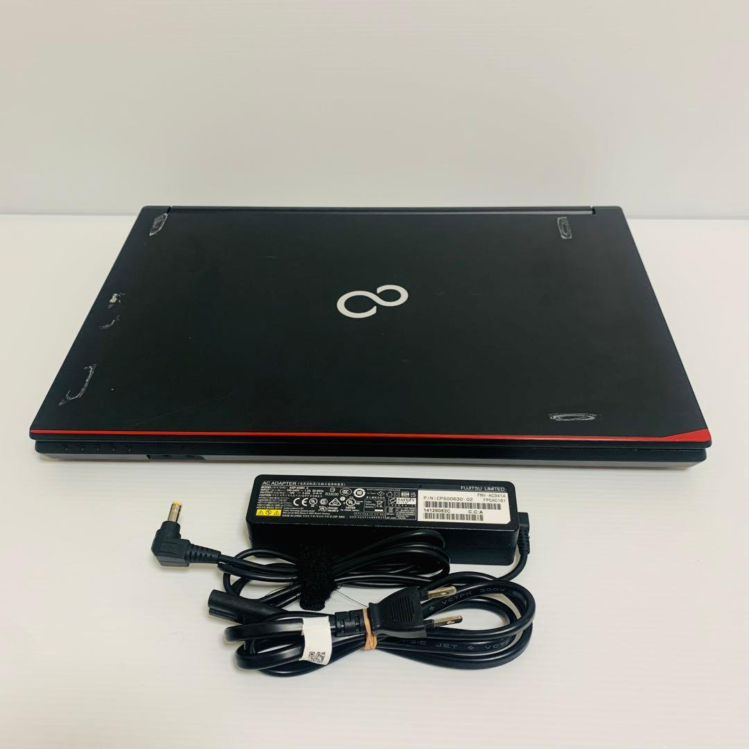 富士通 LIFEBOOKA576/R i5-6300U SSD128 Win11