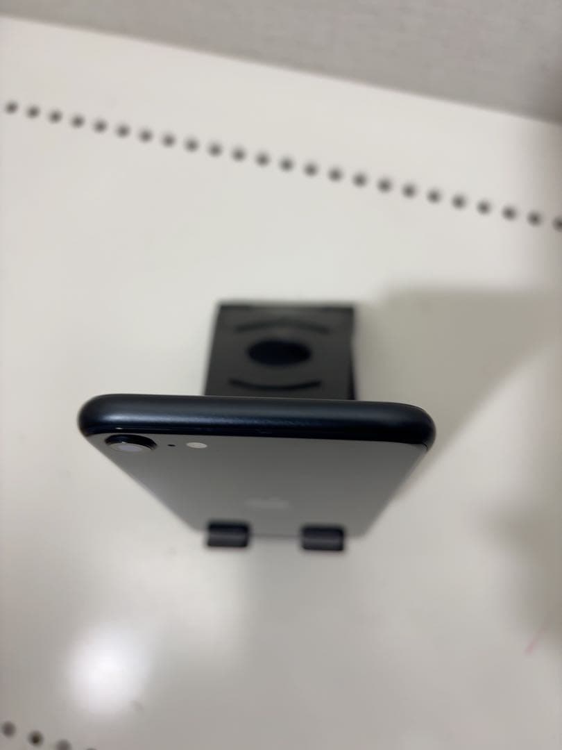 早い者勝ち　[SIMフリー]Apple iPhone se3 128GB