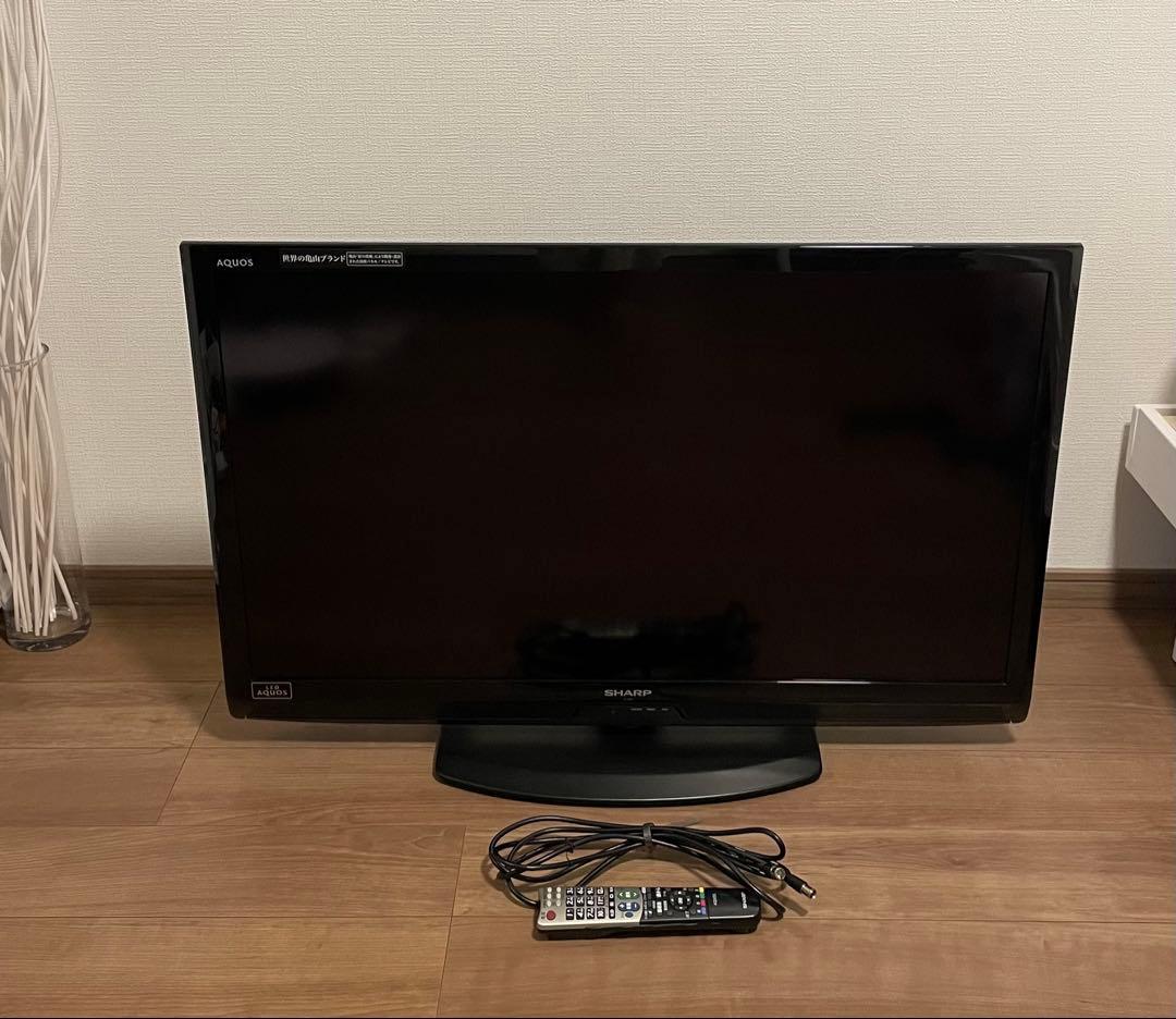 AQUOS 液晶テレビ 40型　リモコン、ケーブル