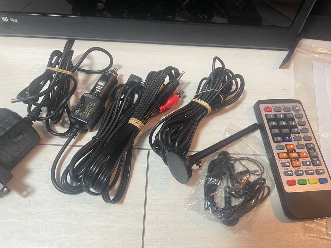 OVER TIME 17.1インチ 録画機能付き　ポータブルTV 21年