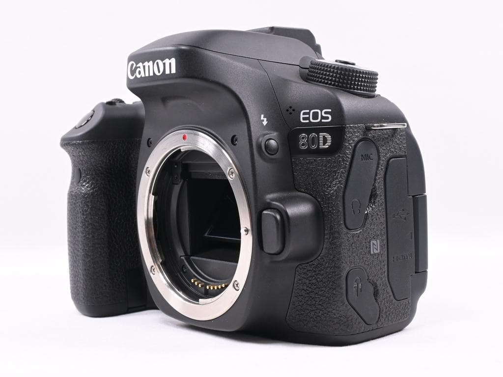 【美品】 キヤノン Canon EOS 80D ボディ 《ショット数2707》