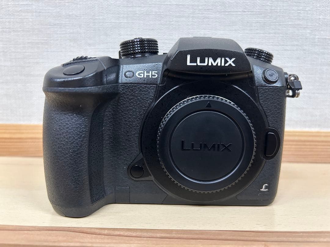【LUMIX】美品GH5 +V-Log撮影可能　おまけ付