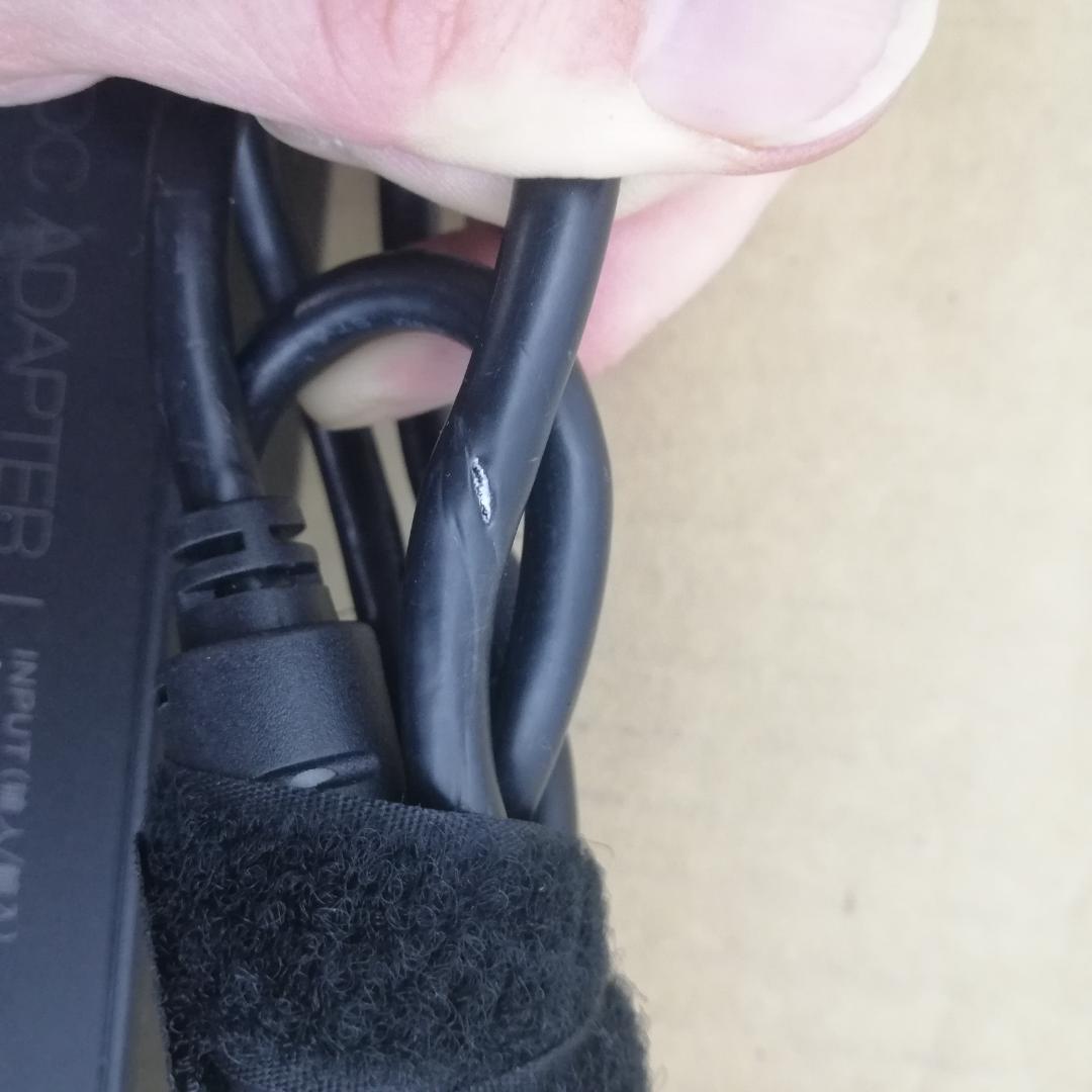 ASUS AC アダプター ADP-280BB B　　20V~14A　280W