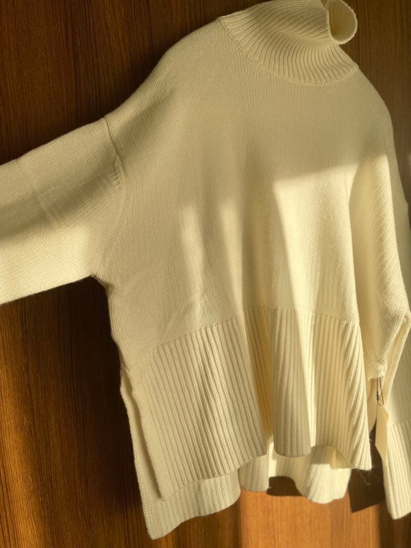 TOTEME カシミヤ混　タートルニット　オーバーサイズ　新品　タグ付