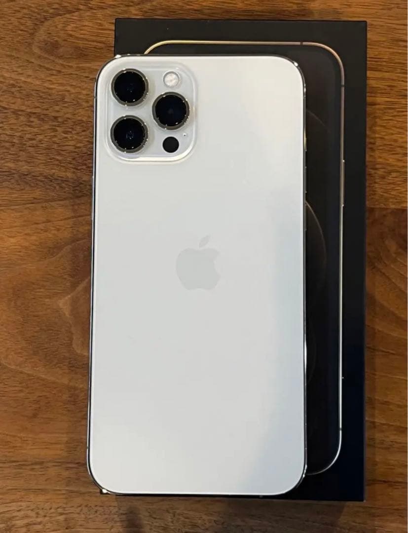 や*ん様 iPhone 12 Pro Max ゴールド 256 GB