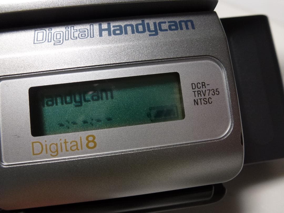 希少　動作品　SONY ソニービデオカメラ　 DCR-TRV735　8mmテープ