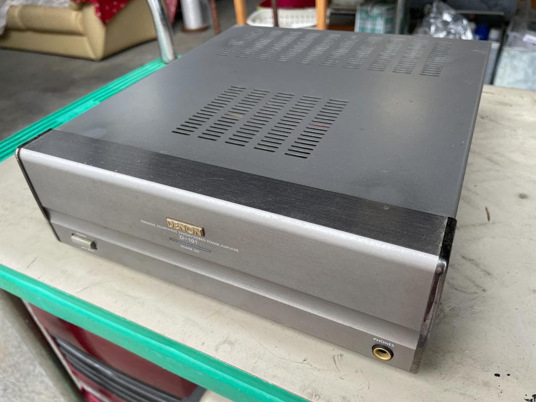 D-101 の ラジオチューナー UTP-101 パワーアンプ UPO-101