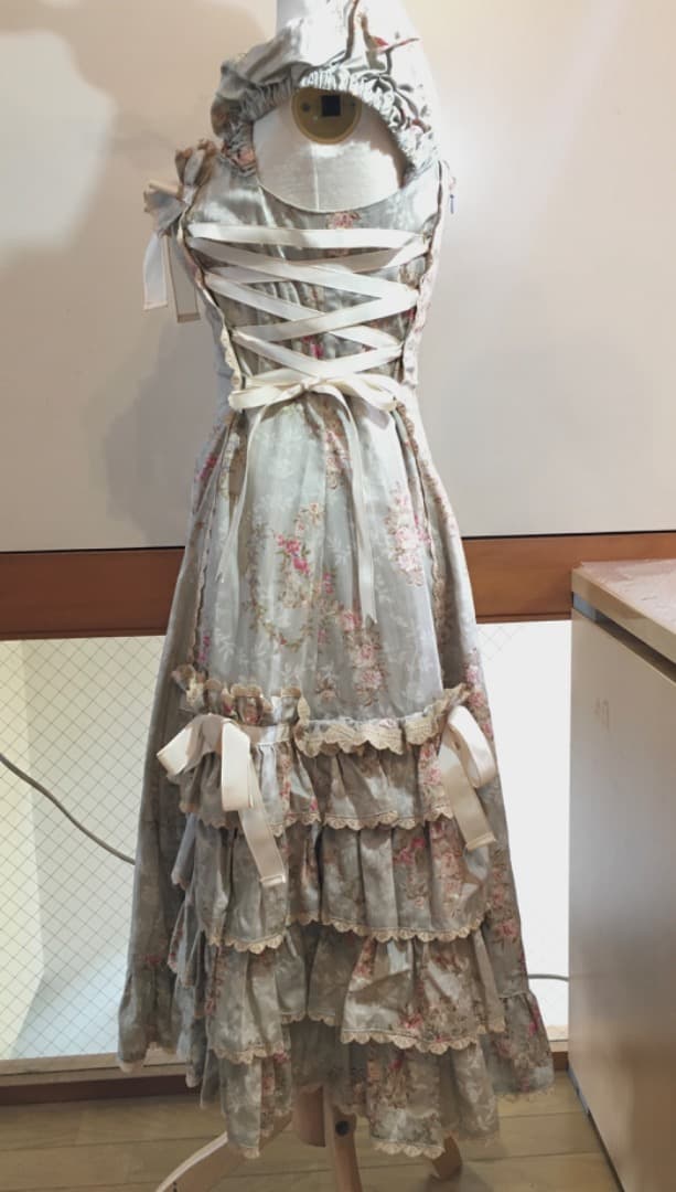 ○juliette et justine バラの花束のローブ ワンピース