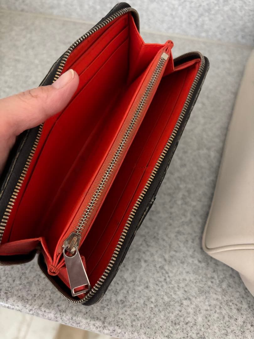 ボッテガベネタレザー長財布 黒