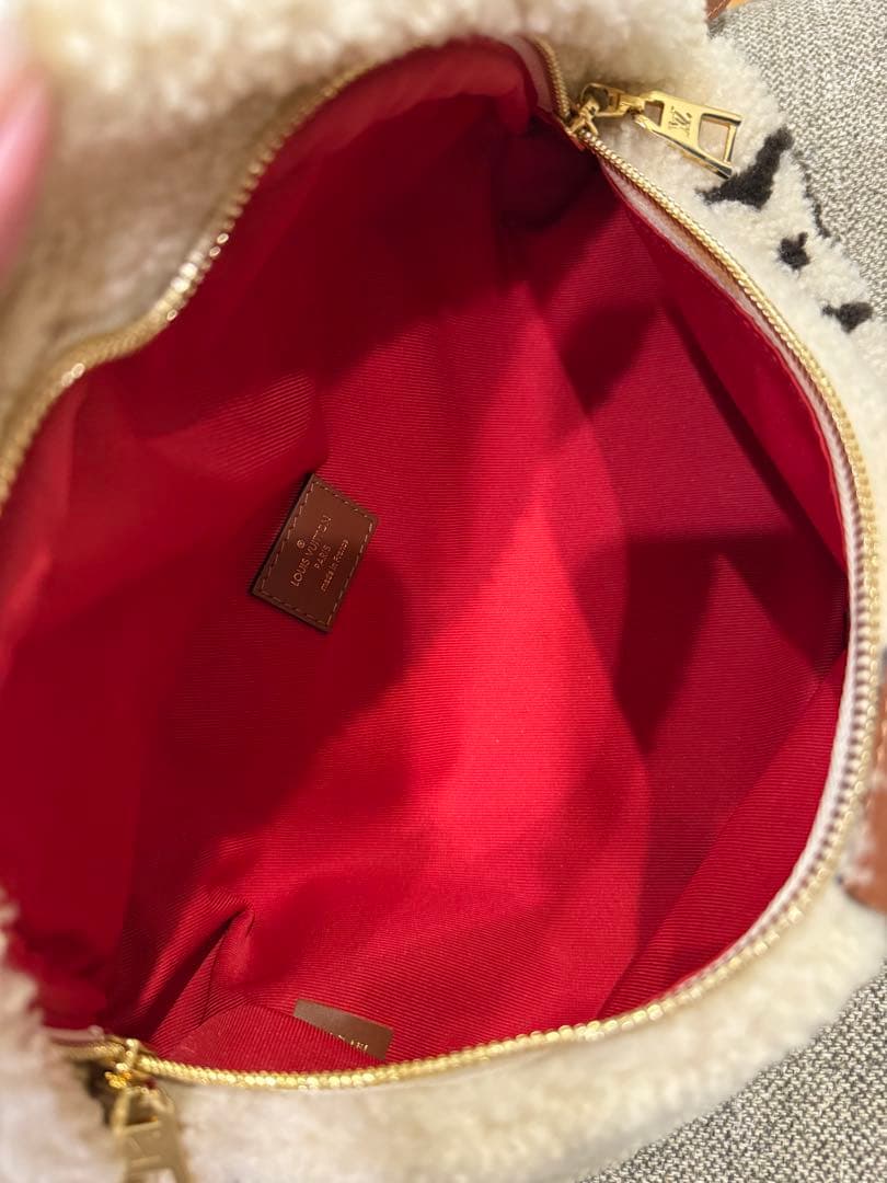 Louis Vuitton LVボディバッグ バムバッグモノグラムテディボア