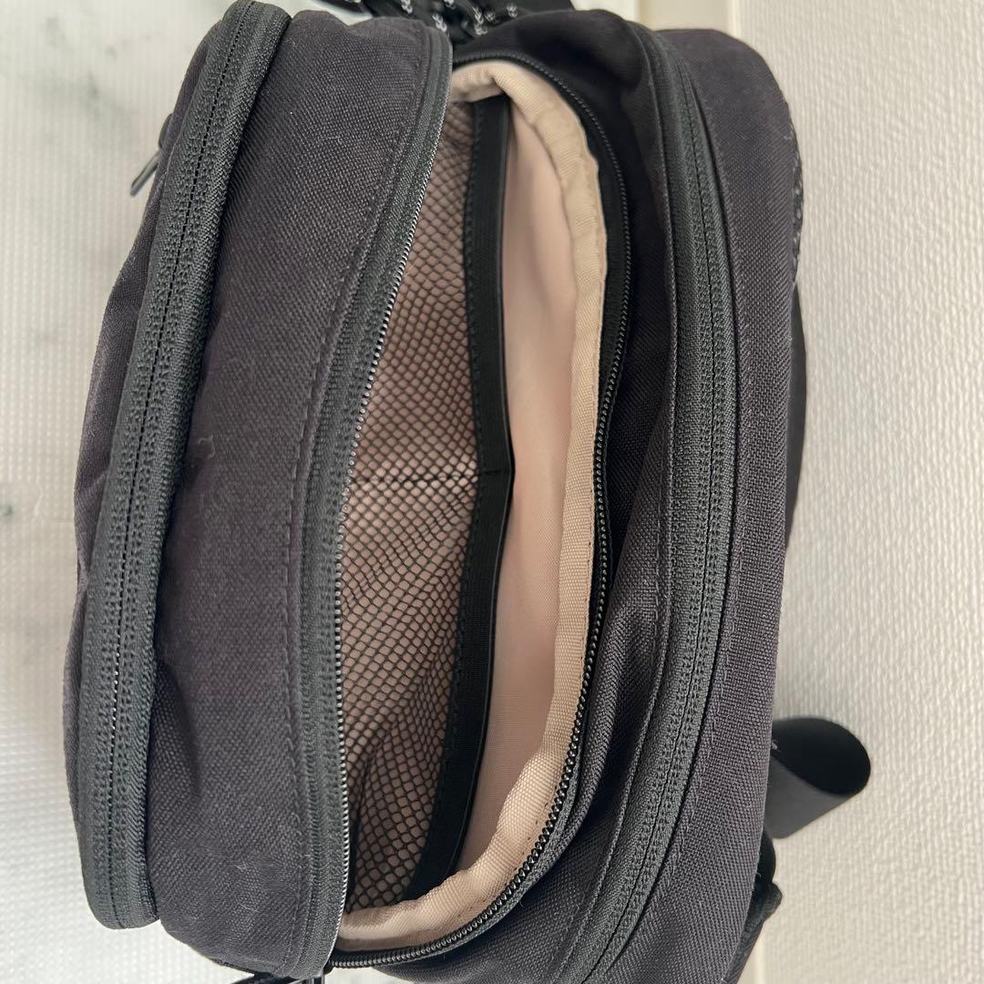 hugoo ハグー ヒップシート ショルダーバック