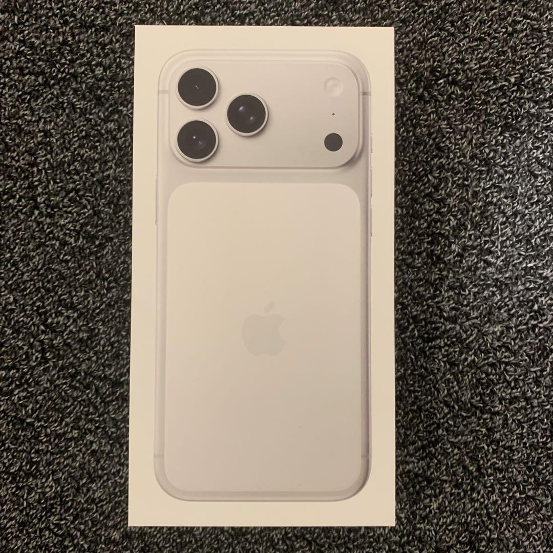 【新品未使用•未開封品】iPhone17 ProMax 256GB シルバー