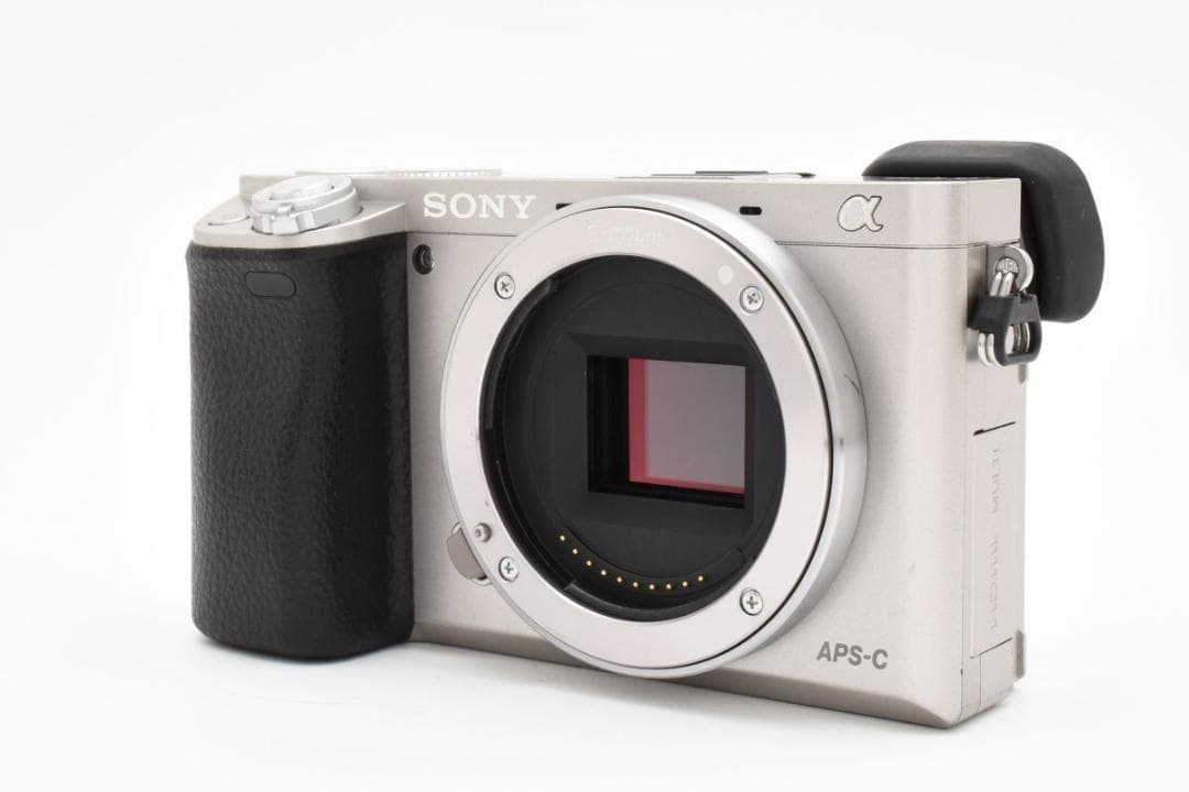 良品 SONY α6000 ボディ 元箱付き ショット数29700回
